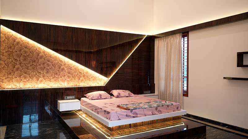 Room 03